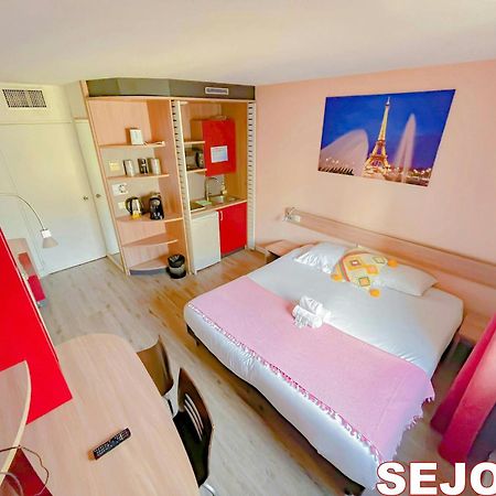 5 Minutes De Paris - Studio Unique ป็องแต็ง ภายนอก รูปภาพ